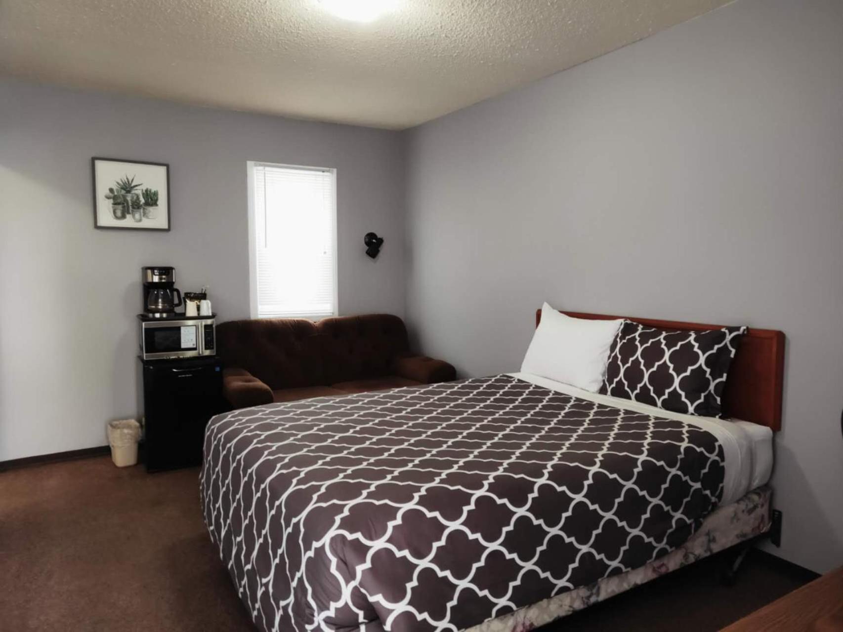 Melsask Motel Melville 외부 사진